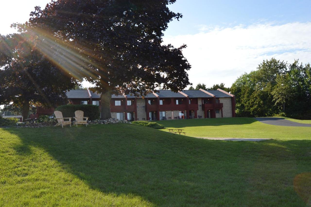 Cedar Hill Lodge St. Ignace Exterior foto