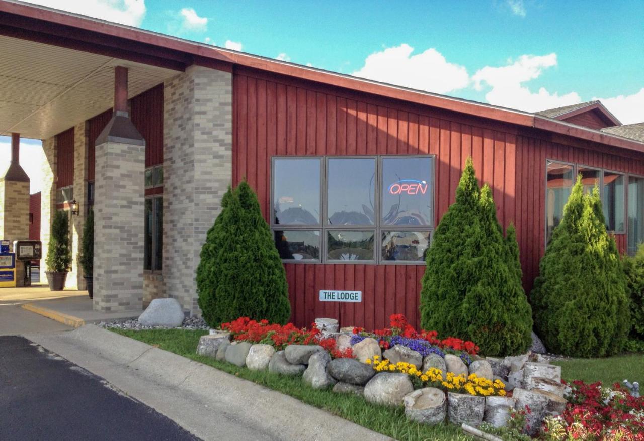 Cedar Hill Lodge St. Ignace Exterior foto